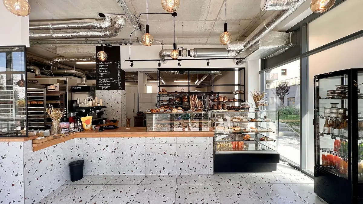 Bee Bakery – bakery in Botcherby, Carlisle